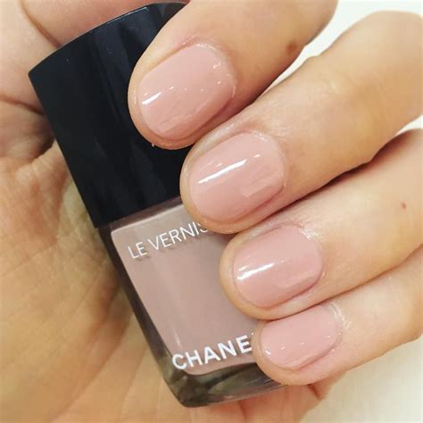 organdi chanel nail polish